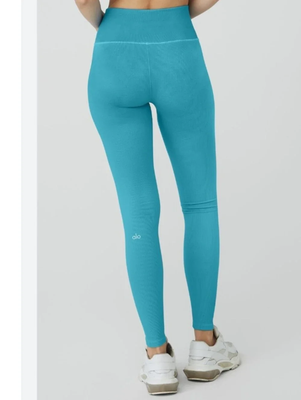 ALO Yoga Blue 7/8 Leggings Size M
